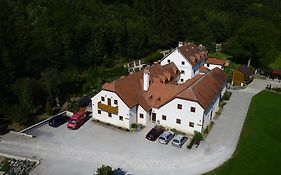 Pension Kadlcuv Mlyn